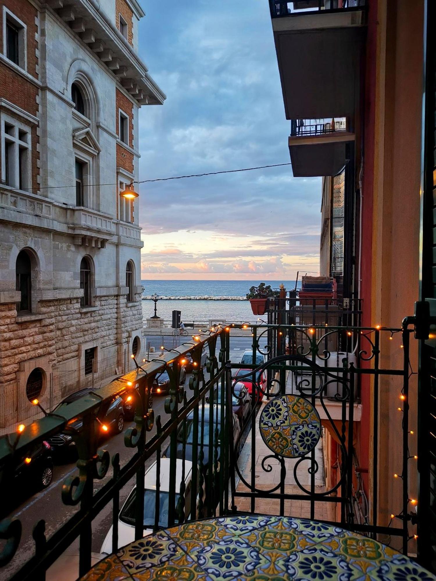 Cattaro 65 - Flexible Check-In Apartments Bari Eksteriør bilde